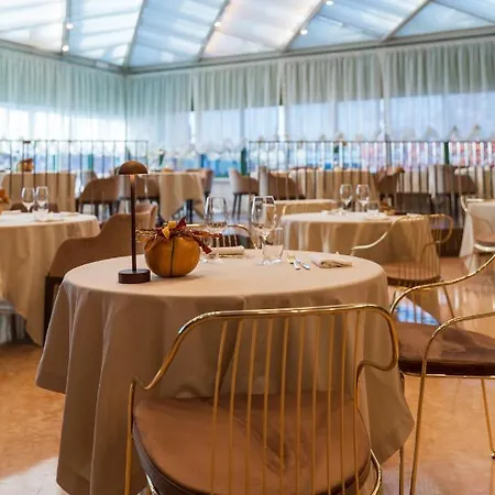 Leonardo Da Vinci Hotel Erba