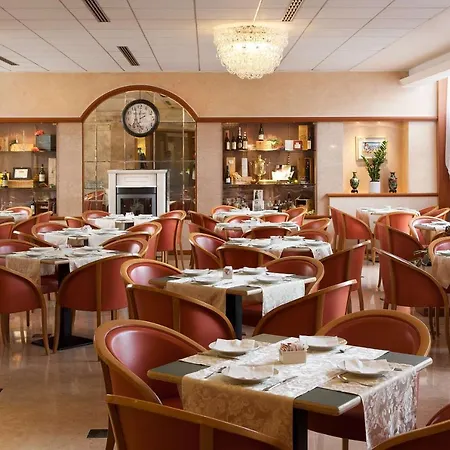 Leonardo Da Vinci Hotel