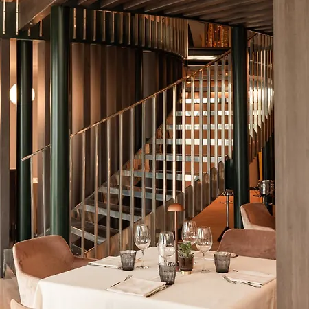 Leonardo Da Vinci Hotel 4*