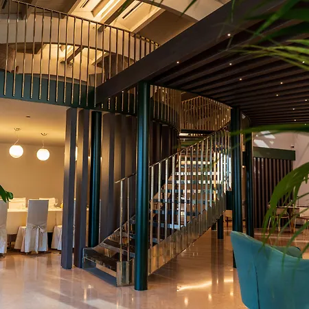 Leonardo Da Vinci Hotel 4*