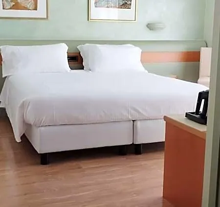 Hotel Leonardo Da Vinci 4*