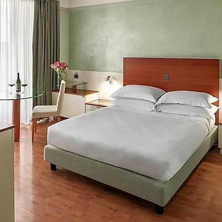 Leonardo Da Vinci Hotel