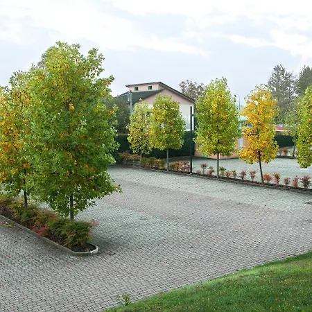Leonardo Da Vinci Hotel Erba
