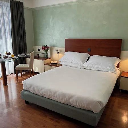 Hotel Leonardo Da Vinci 4*
