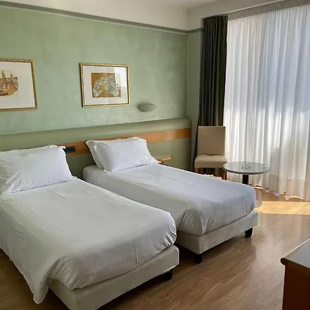 Hotel Leonardo Da Vinci Erba