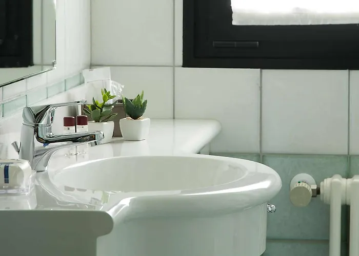 Leonardo Da Vinci Hotel Erba