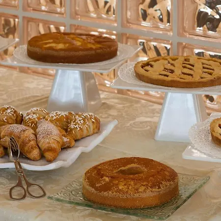 Szálloda Leonardo Da Vinci Erba